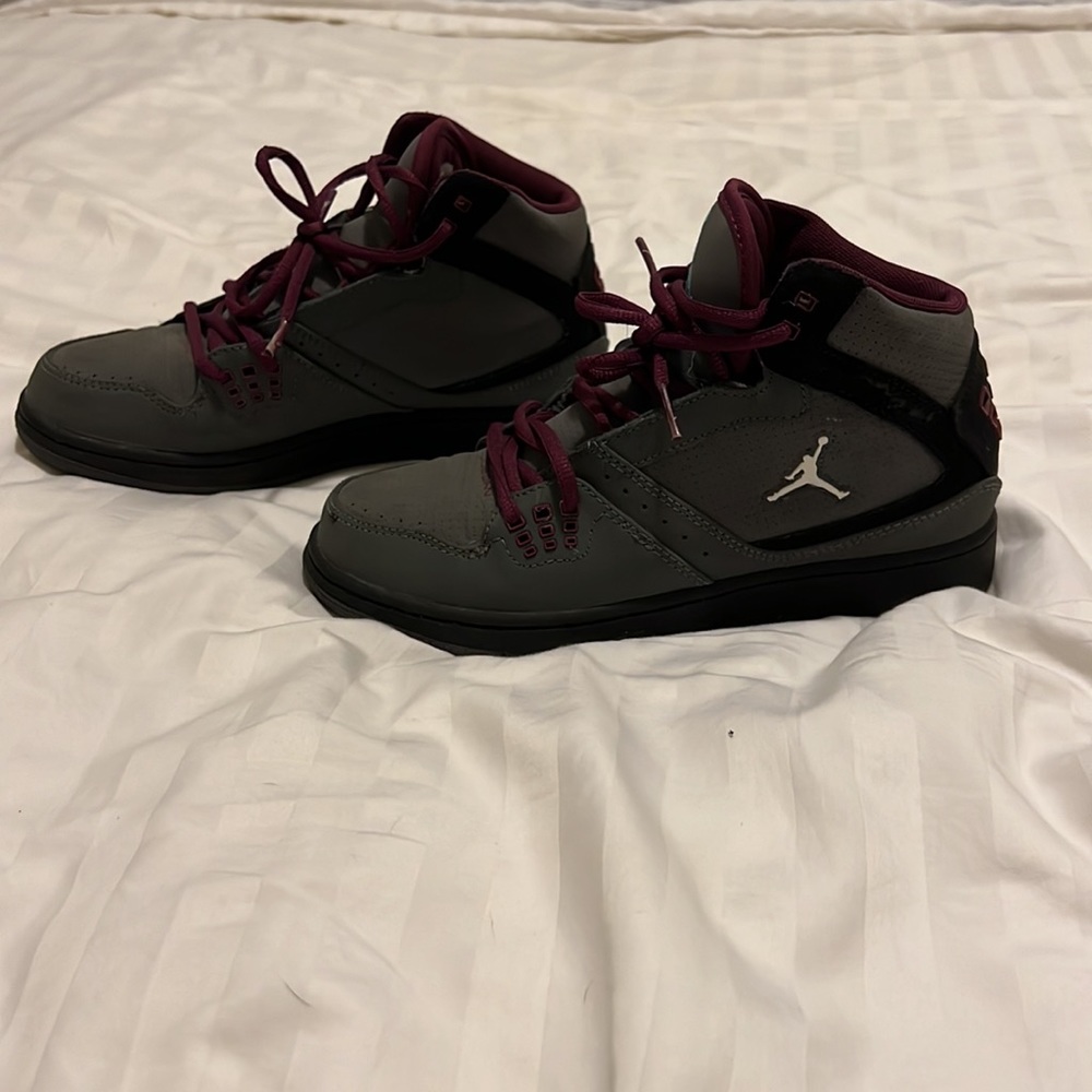 Cross-post - Nike Jordan 1 Flight - Basketball Shoe - Picture 3 of 6